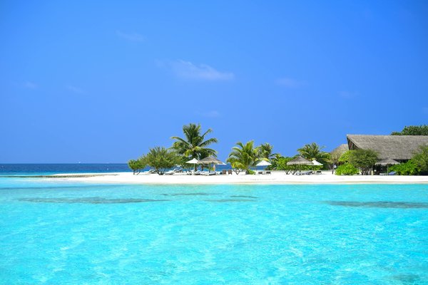 Discovering the Affordable Charm of Scotland"s Enchanting Lochs: A Budget-Friendly Guide